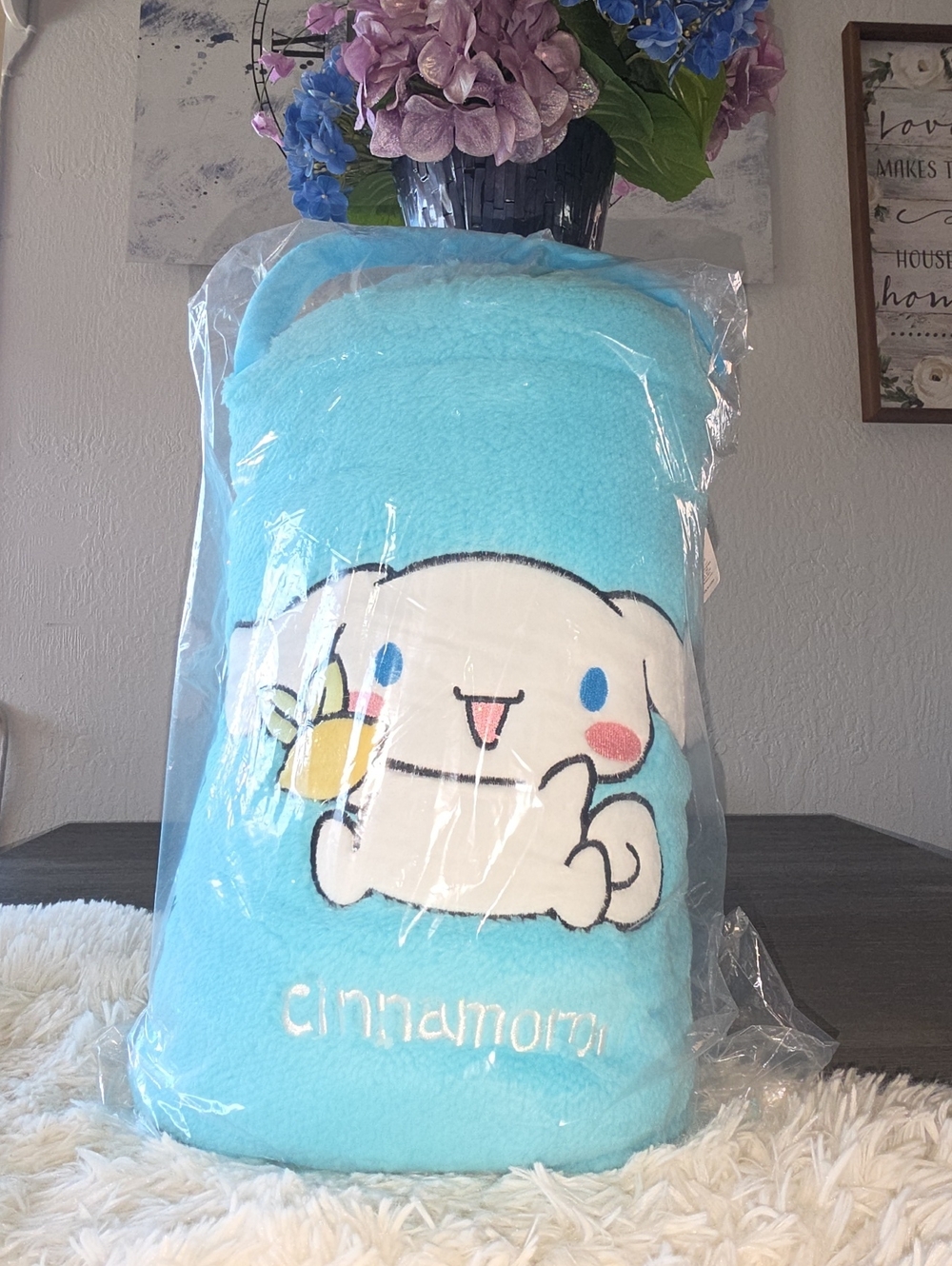 NWT – Cinnamoroll SnowThrow 60"x45"